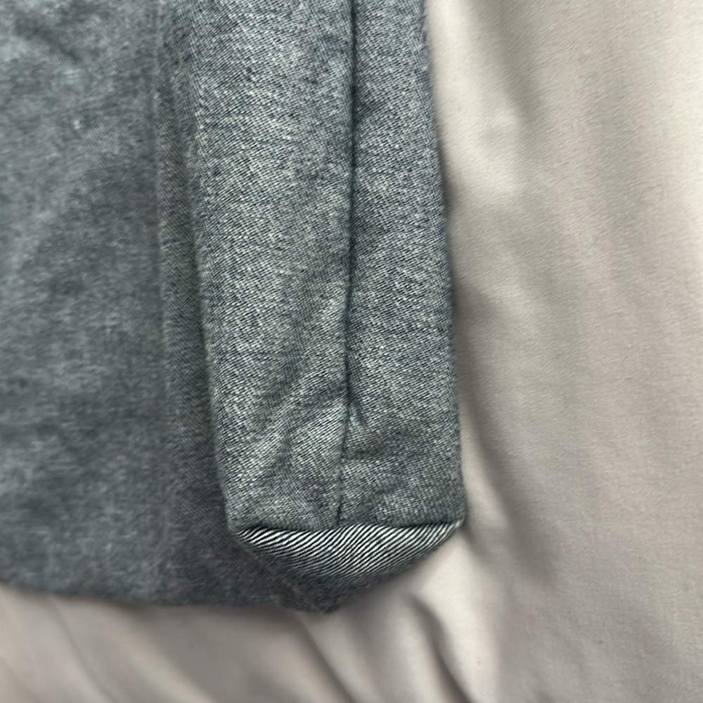 Everlane Gray Tote Bag Brown‎ Leather Handles Zip Closure & Inner Pocket - Picture 7 of 8
